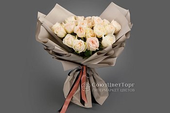 Букет 21 роза Вайт О'Хара