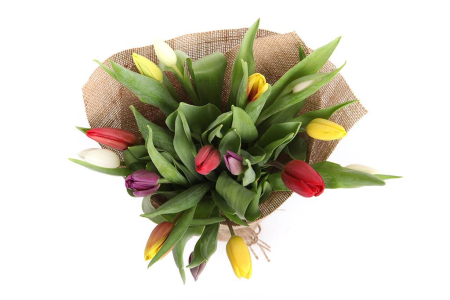 Букет 15 тюльпанов в мешковине, микс