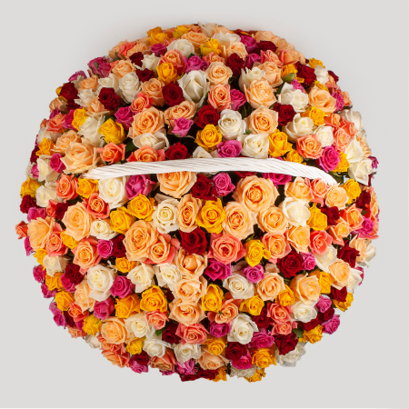 Букет в корзине Россыпь звезд (301 роза)