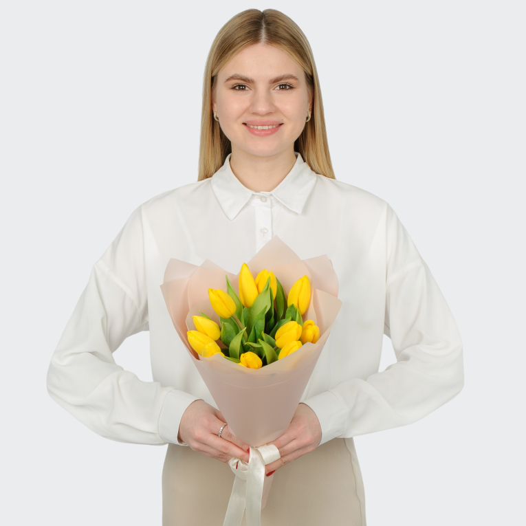 Букет 11 желтых тюльпанов