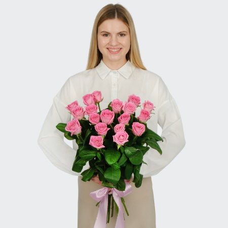 Букет 19 роз Розовая звезда