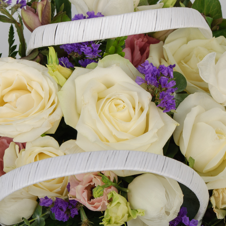 Букет в корзине Белая фея