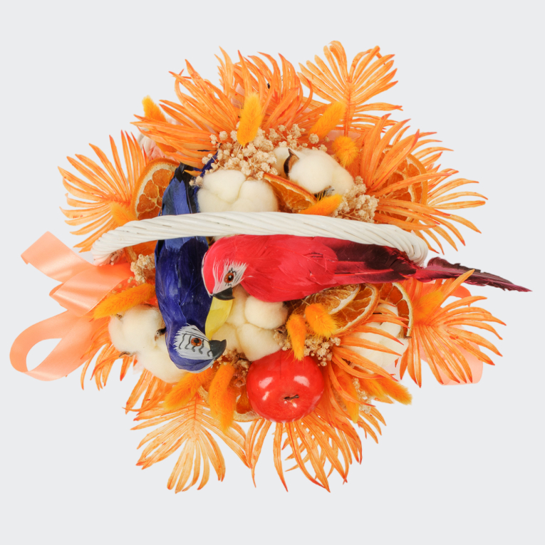 Букет в корзине Важная птица