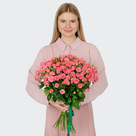 Букет 19 кустовых роз Лидия (50 см)