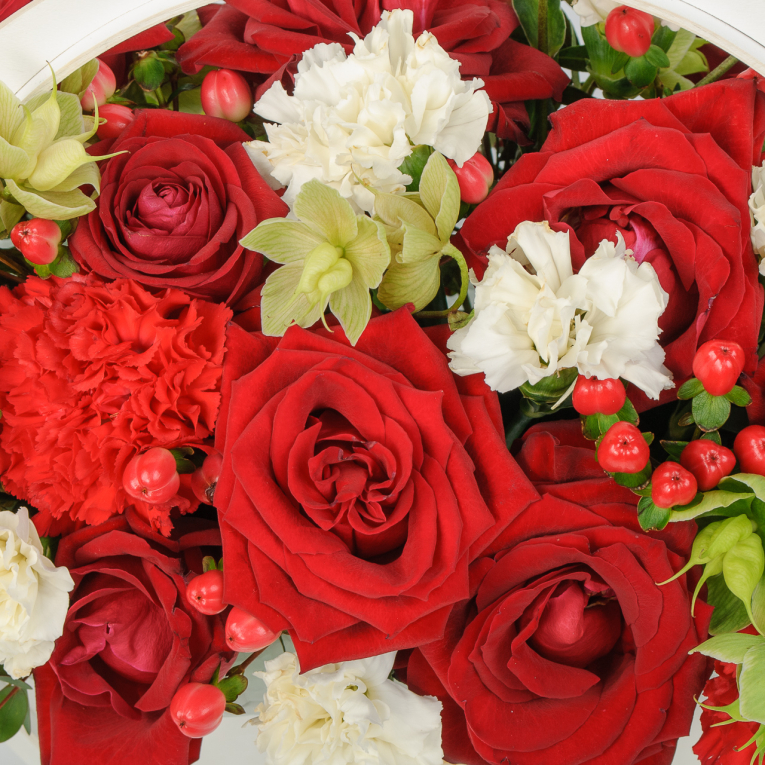 Букет в корзине Изобилие любви