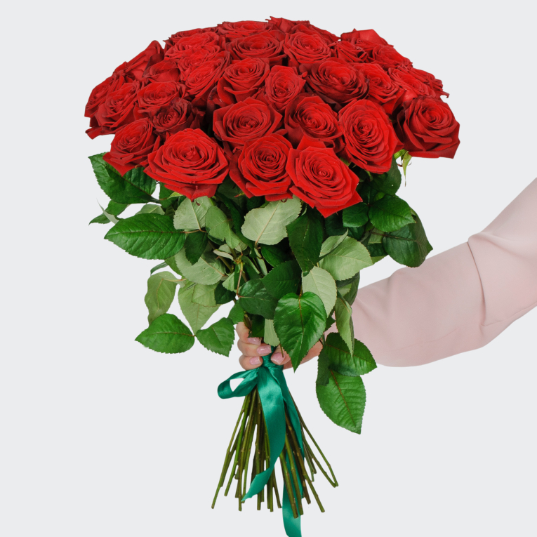 Букет 35 красных роз Ред Наоми (60 см)