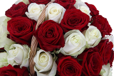 Букет Искренность души в корзине