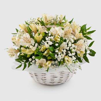 Букет в корзине Облака над головой