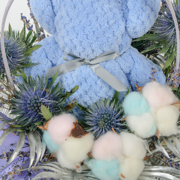 Композиция в корзине Вечерние объятия