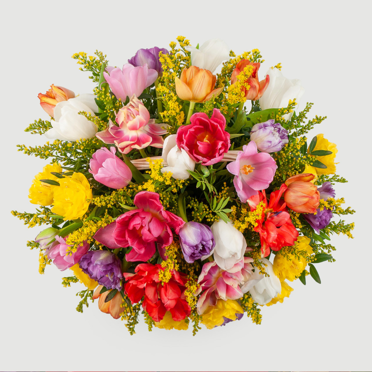 Букет в корзине Радужная вспышка
