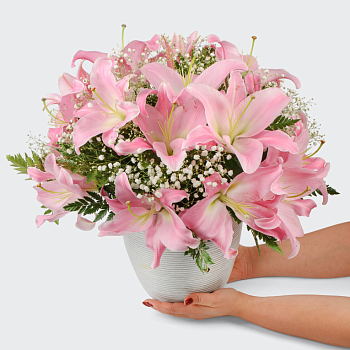 Букет с лилиями Десерт-мороженое