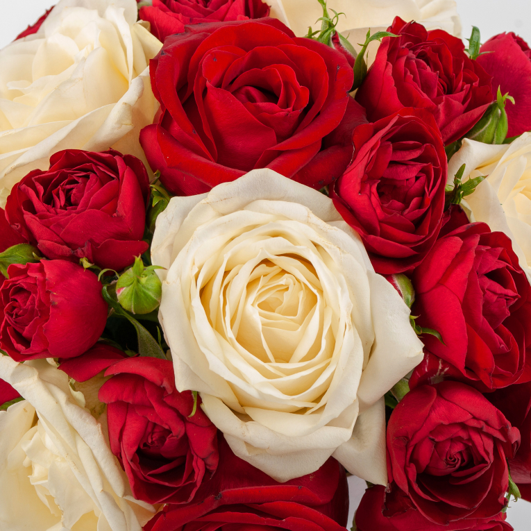 Букет в коробке Любовь поэта