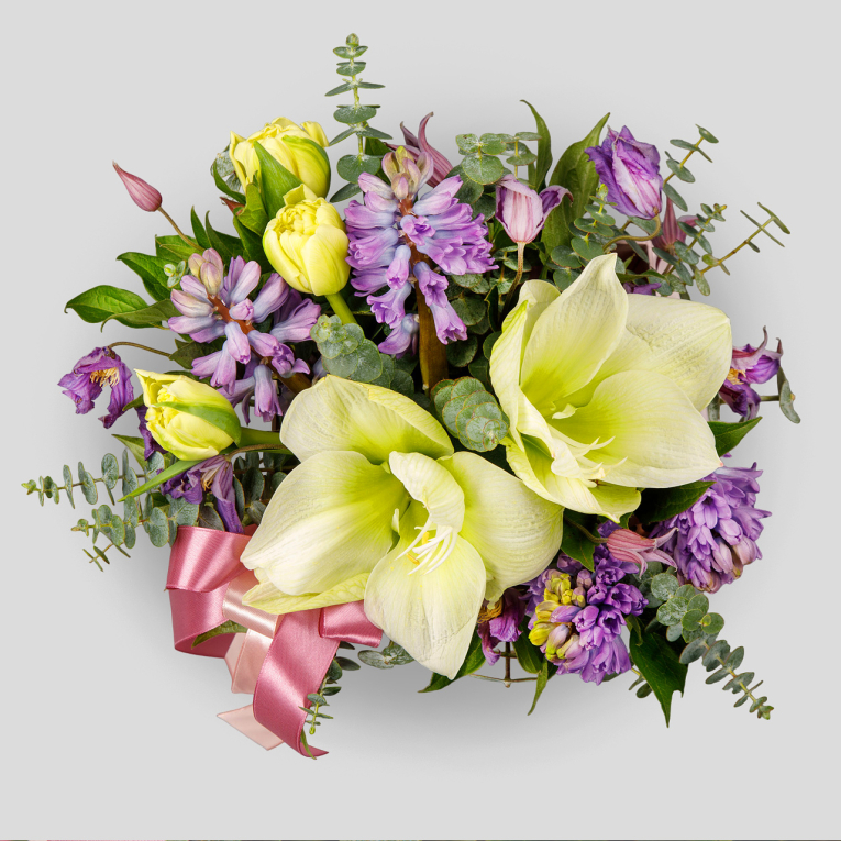 Букет в шляпной коробке Весь этот мир