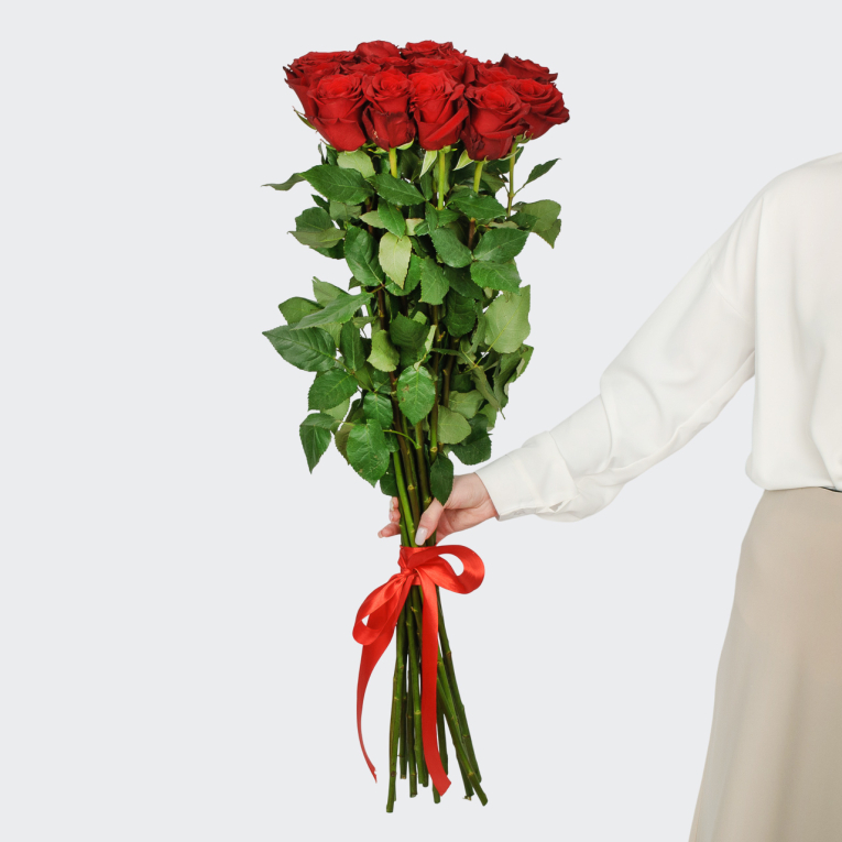 Букет 15 роза Высокие чувства