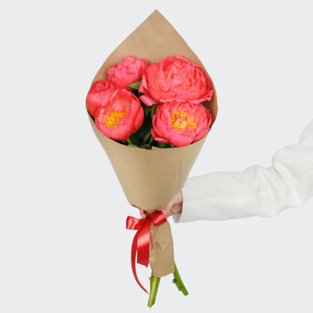 Букет 5 пионов В порыве чувств