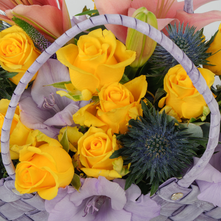 Букет в корзине Фиолетовый закат