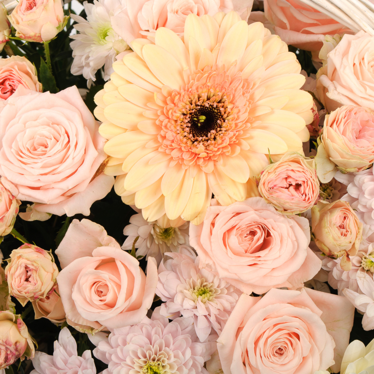 Букет в корзине Нежная пастель