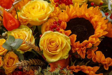 Букет в корзине Солнечный источник