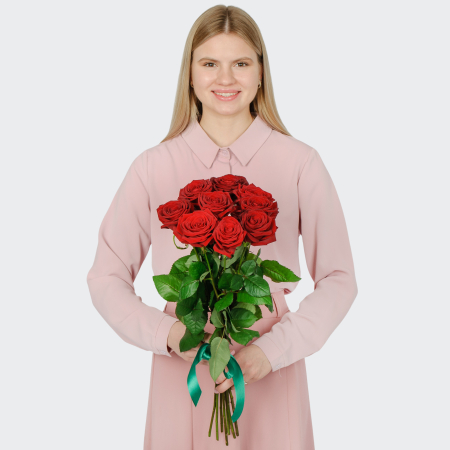 Букет 9 красных роз Ред Наоми (60 см)