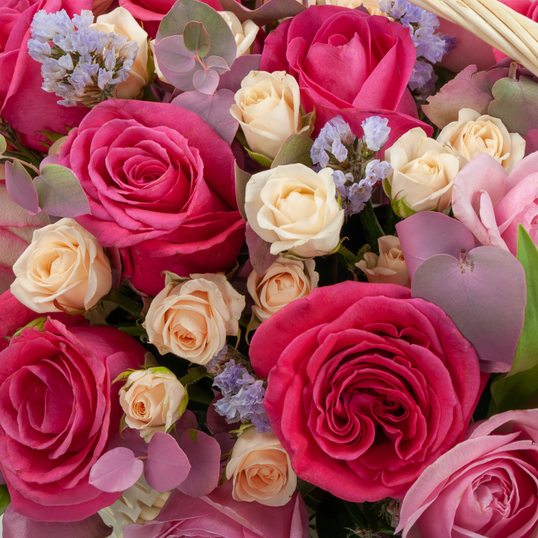 Букет в корзине Лукошко счастья