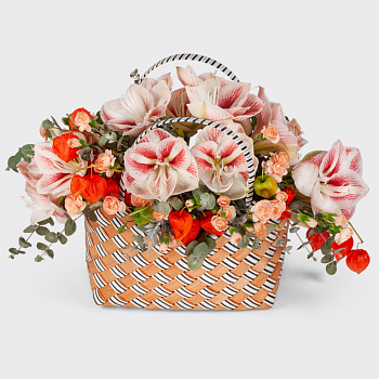 Букет в корзине Светлое зеркало