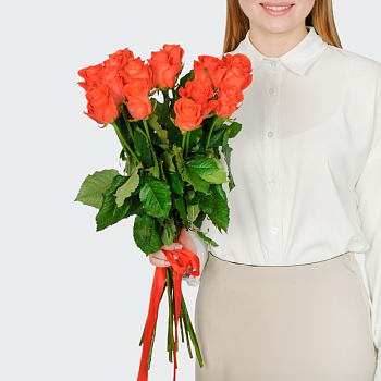 Букет 15 роз Вау