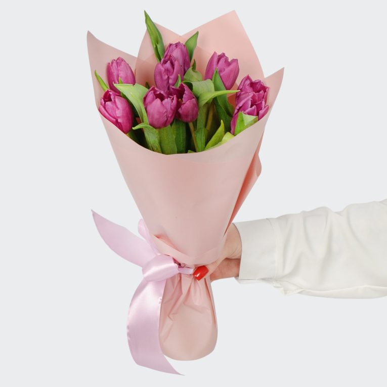 Букет 9 фиолетовых тюльпанов
