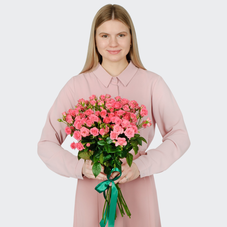 Букет 15 кустовых роз Лидия (50 см)