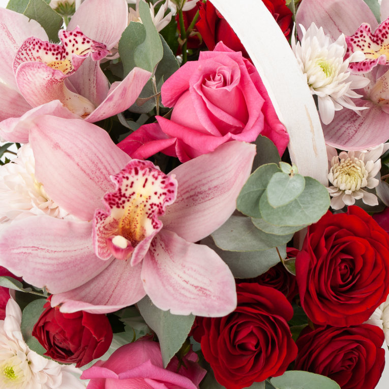 Букет в корзинке Светлая бухта