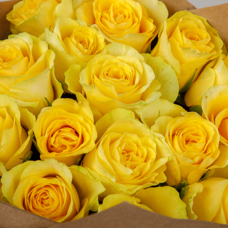 Букет 19 роз Лимонный мусс