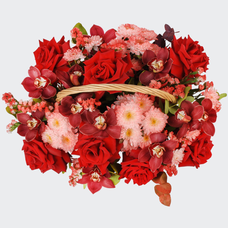 Букет в корзине Поцелуй красавицы