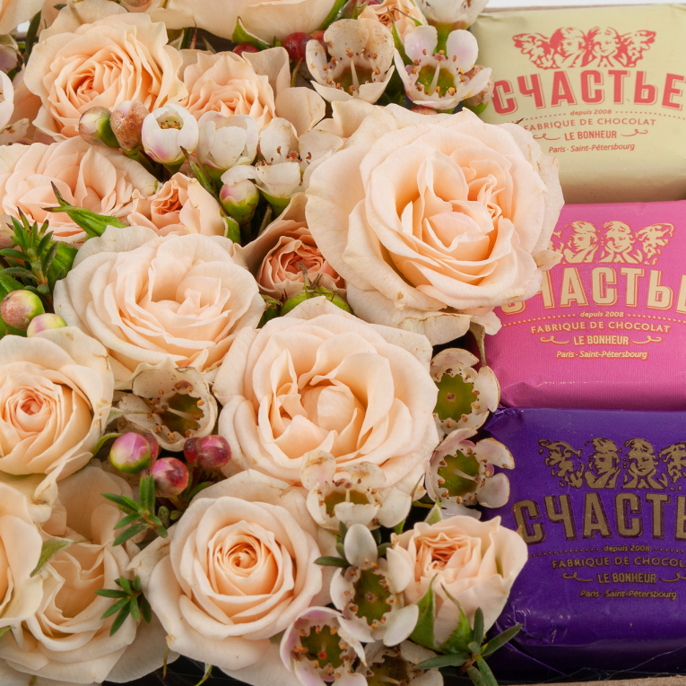 Композиция Любовь в потоке дней