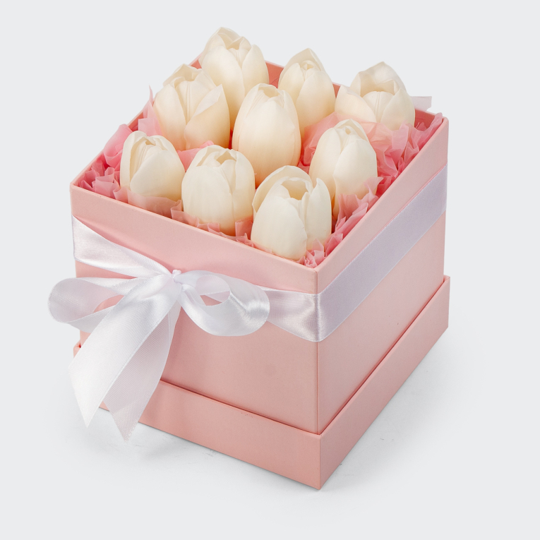 Тюльпаны в коробке Невинность весны