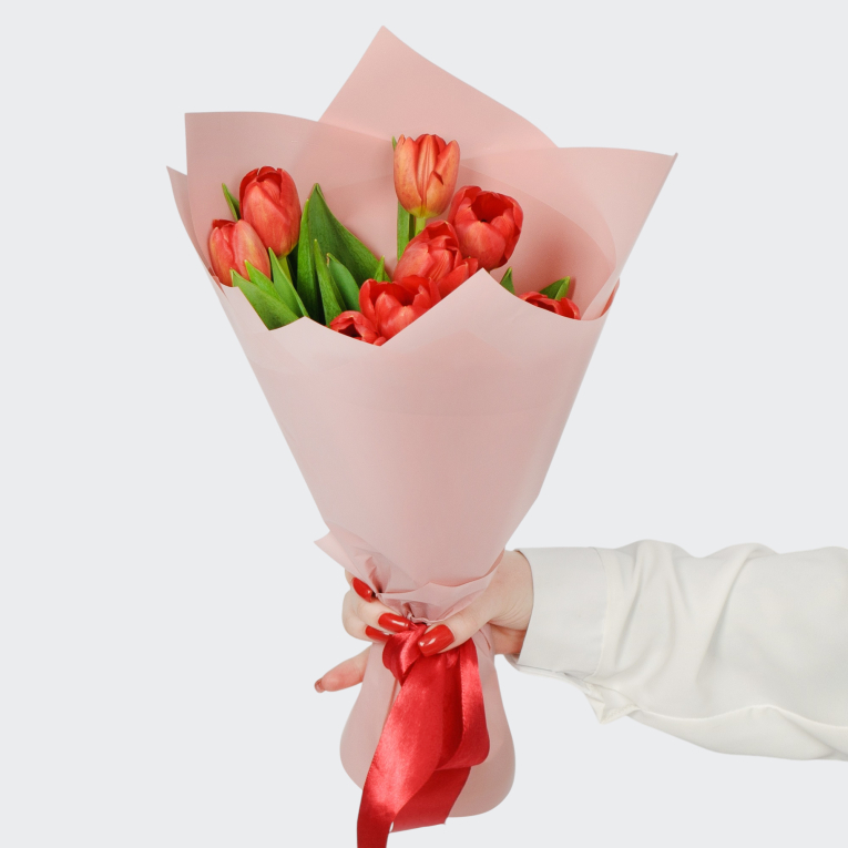 Букет 9 красных тюльпанов