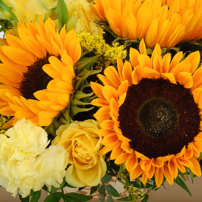 Букет в ящике Роскошь лета