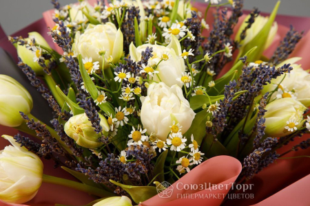 Букет с лавандой Весенний фейерверк