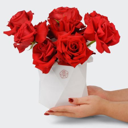 Букет в коробке Валентинка (9 роз)