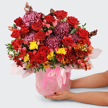 Букет в шляпной коробке Мираж Букет в шляпной коробке Мираж