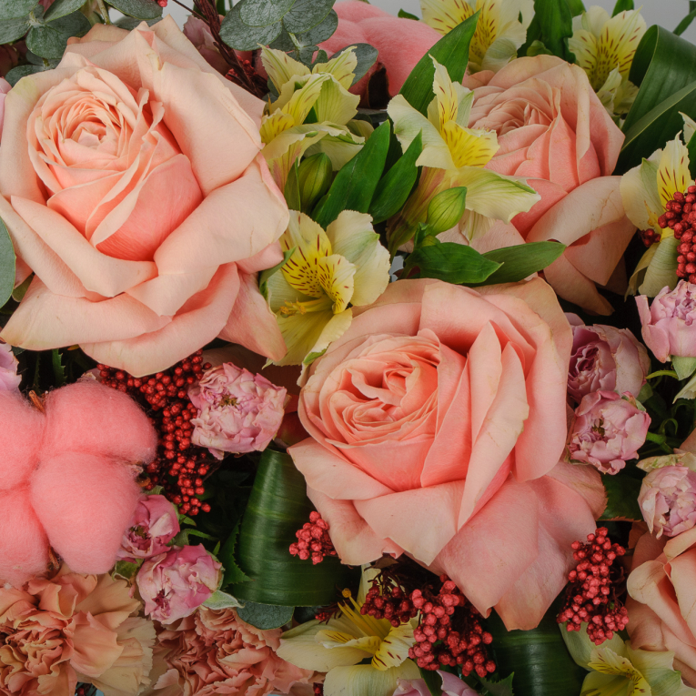 Композиция в кашпо Чудесный садовник