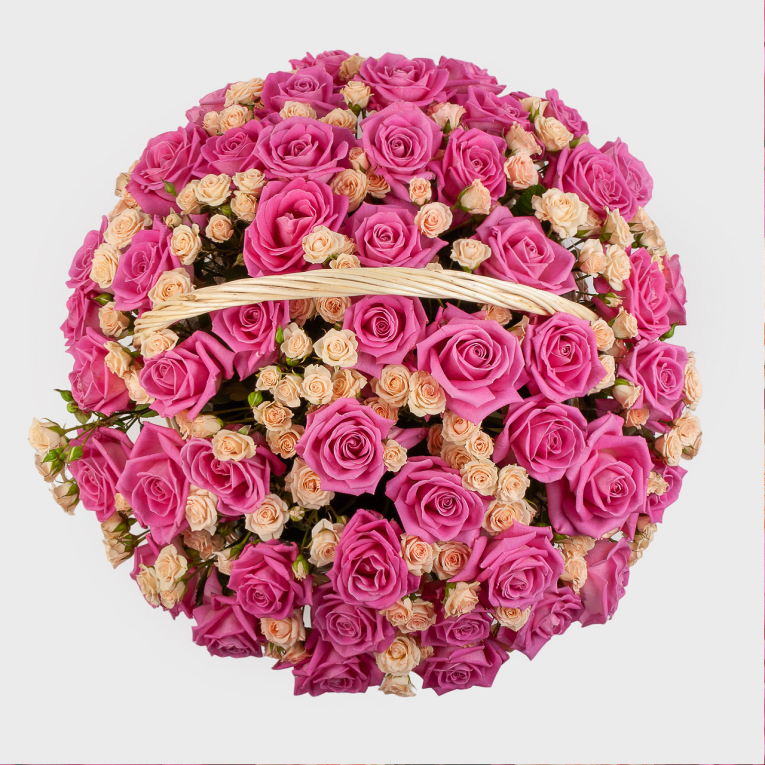 Букет в корзине Розовый риф (121 роза)