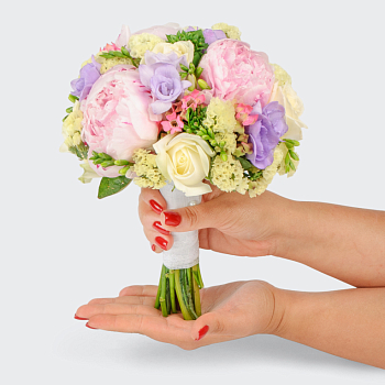 Букет невесты Гелия