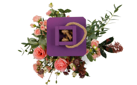 Букет в кашпо Любовная посылка