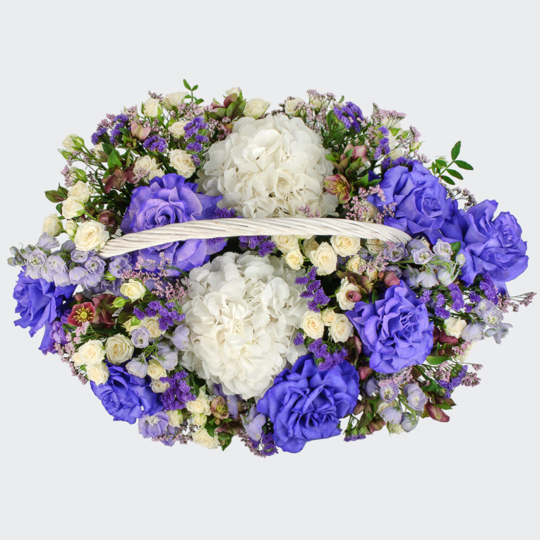 Букет в корзине Сиреневый вечер