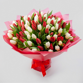 Букет 101 тюльпан Страсть и нежность