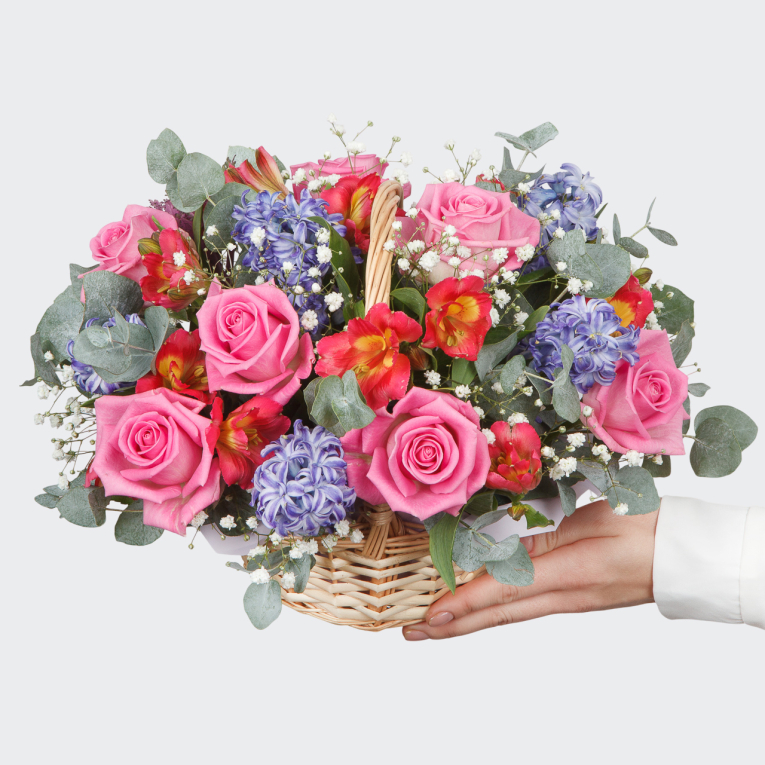 Букет в корзине Поцелуй ветра