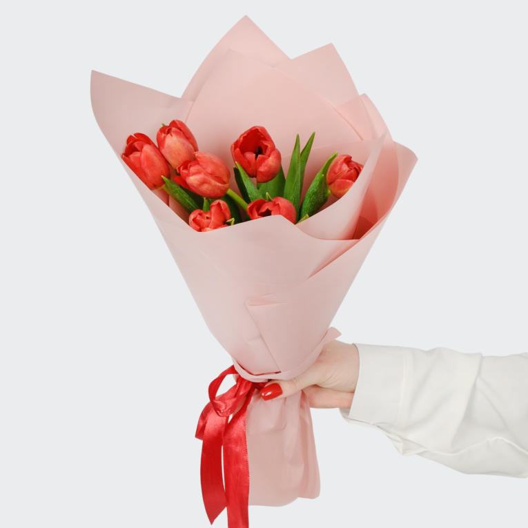 Букет 7 красных тюльпанов