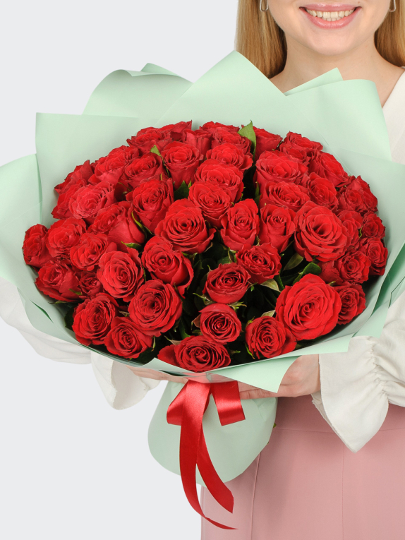 Букет из 51 розы Красный цвет страсти