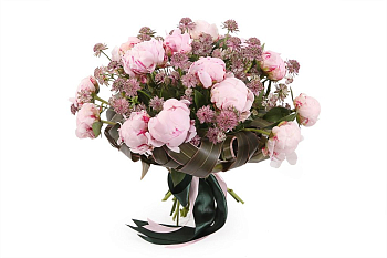 Букет с пионами Клубника со сливками