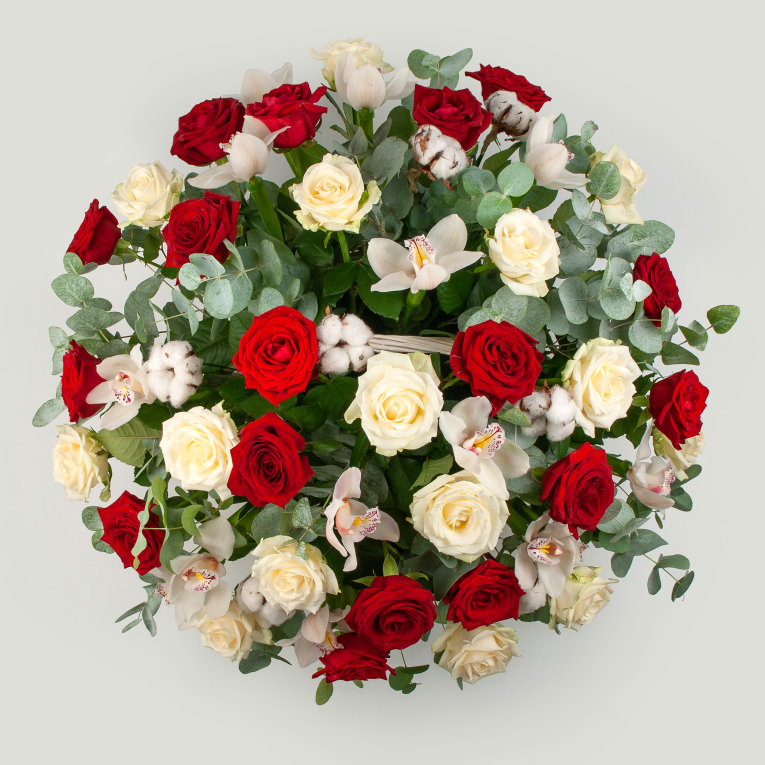 Букет роз и орхидей Океан нежности