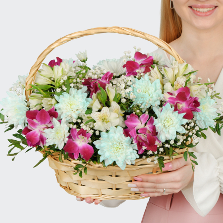Букет в корзине Цвет нового дня